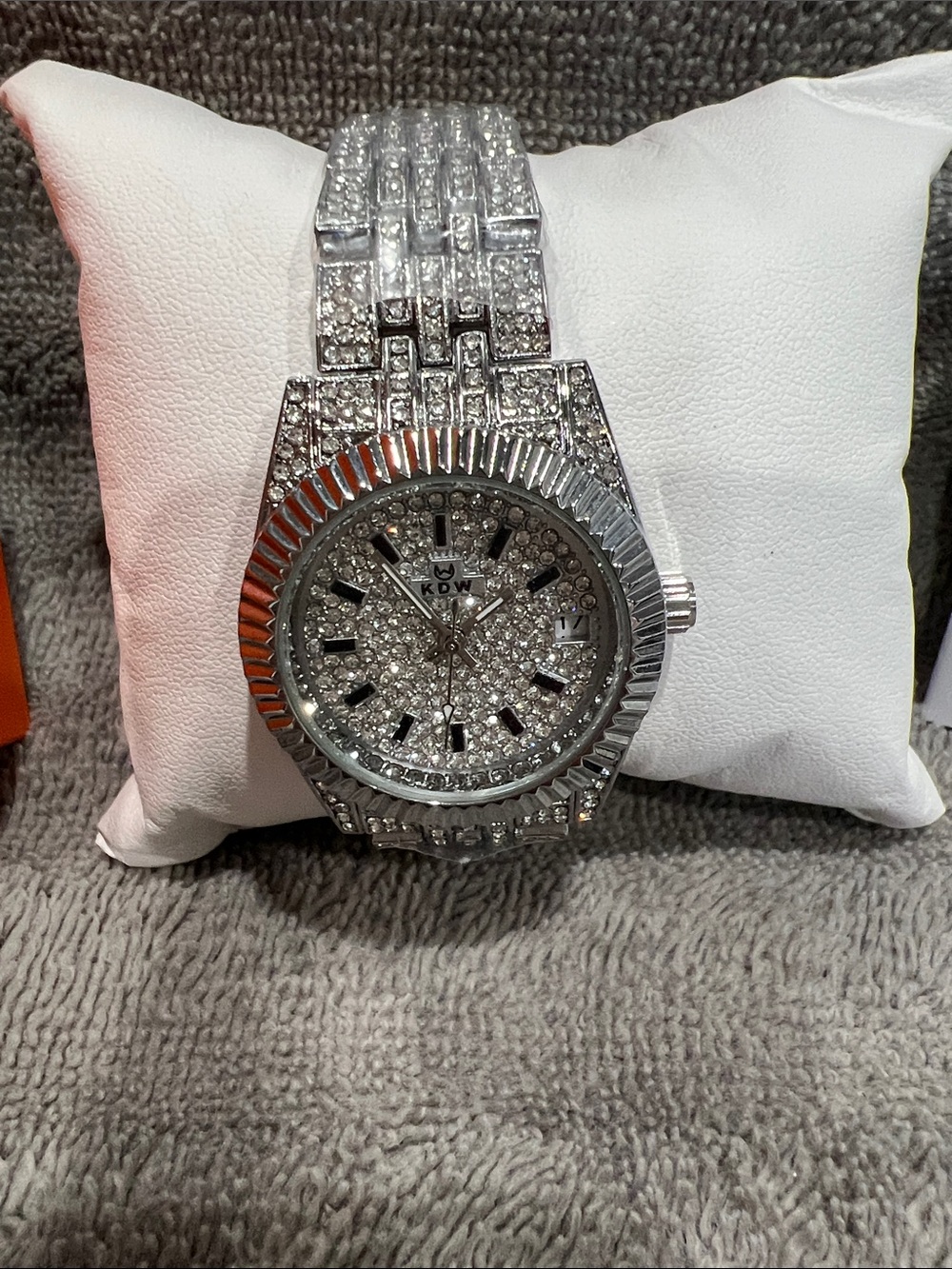 Fashion Jewelry Silver Crystal Pavé Timepiece